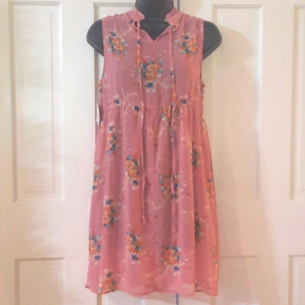 Women's Floral Print Boutique Top - Size:Small - Brand: Lily Star - Plum Color